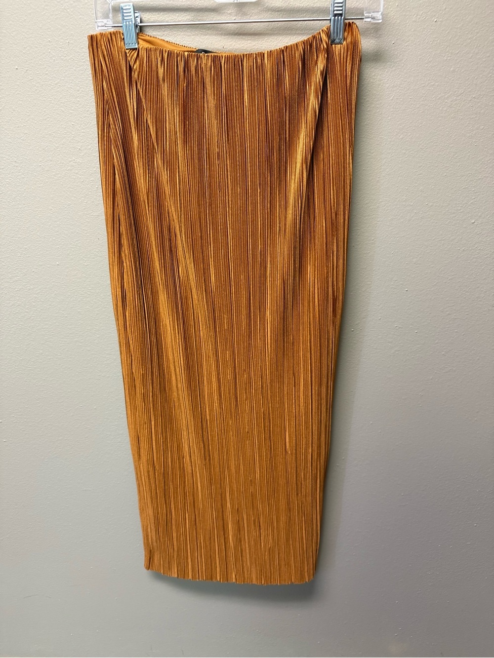 FORE pleated Skirt in Rust
